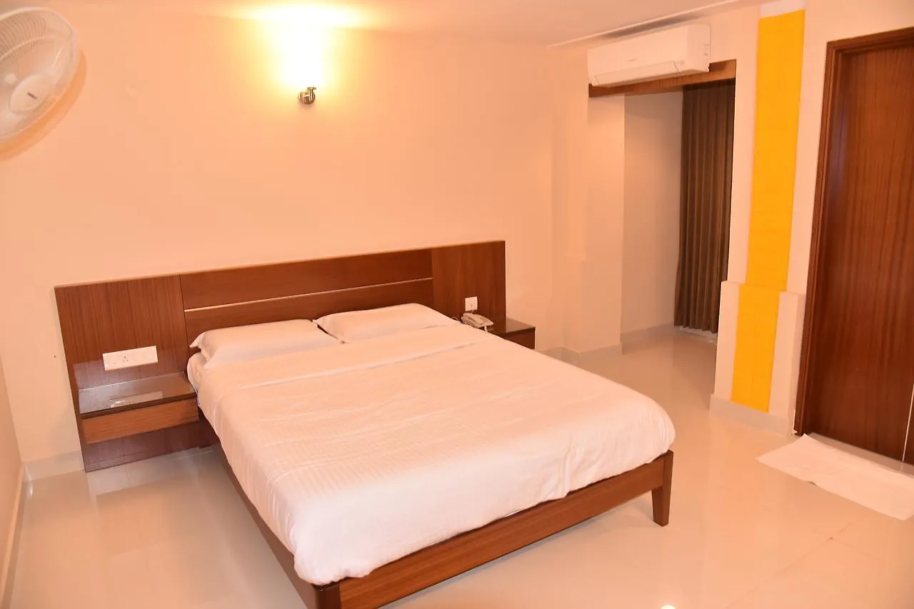 מייזור White Orchid Resorts