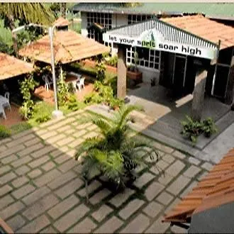 מייזור White Orchid Resorts