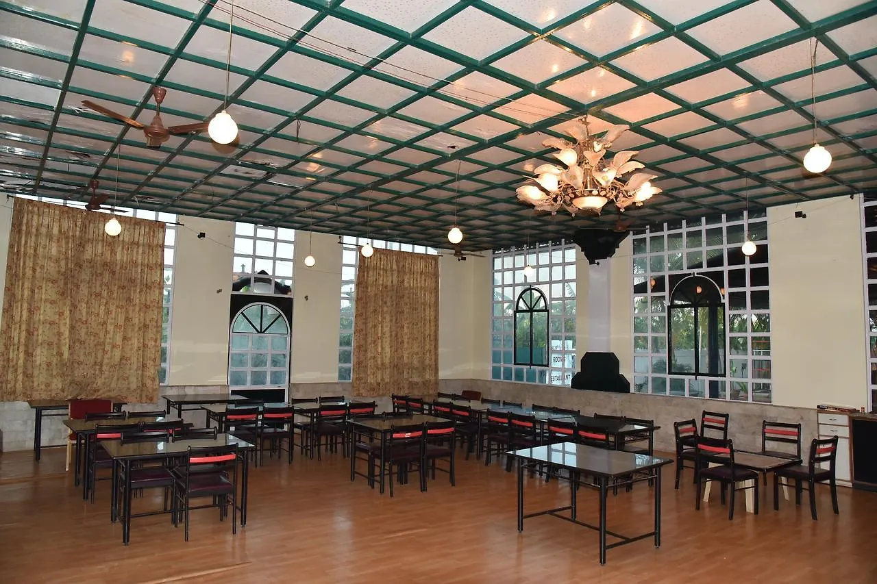 White Orchid Resorts 마이소르 2*,  인도
